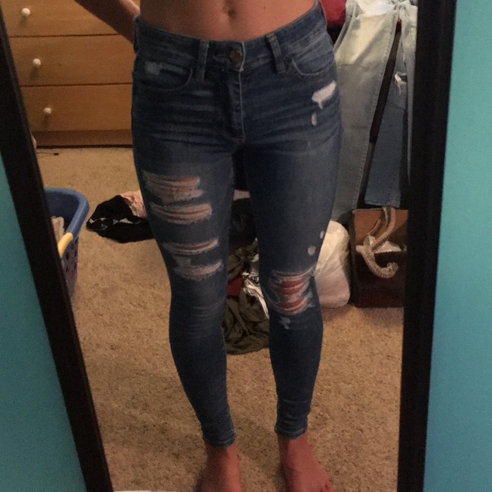 Ripped skinny jeans